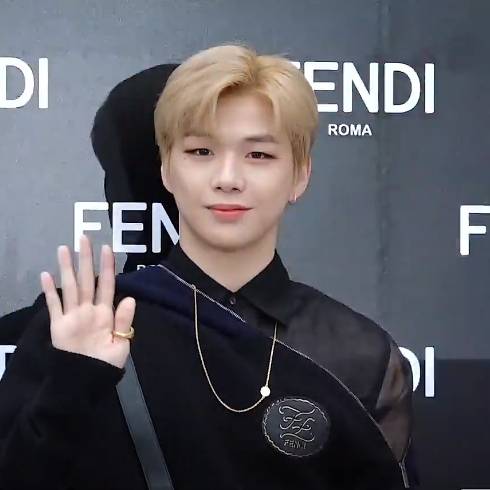 강다니엘