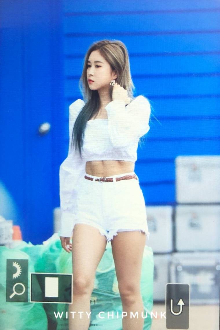 우주소녀 복근다영