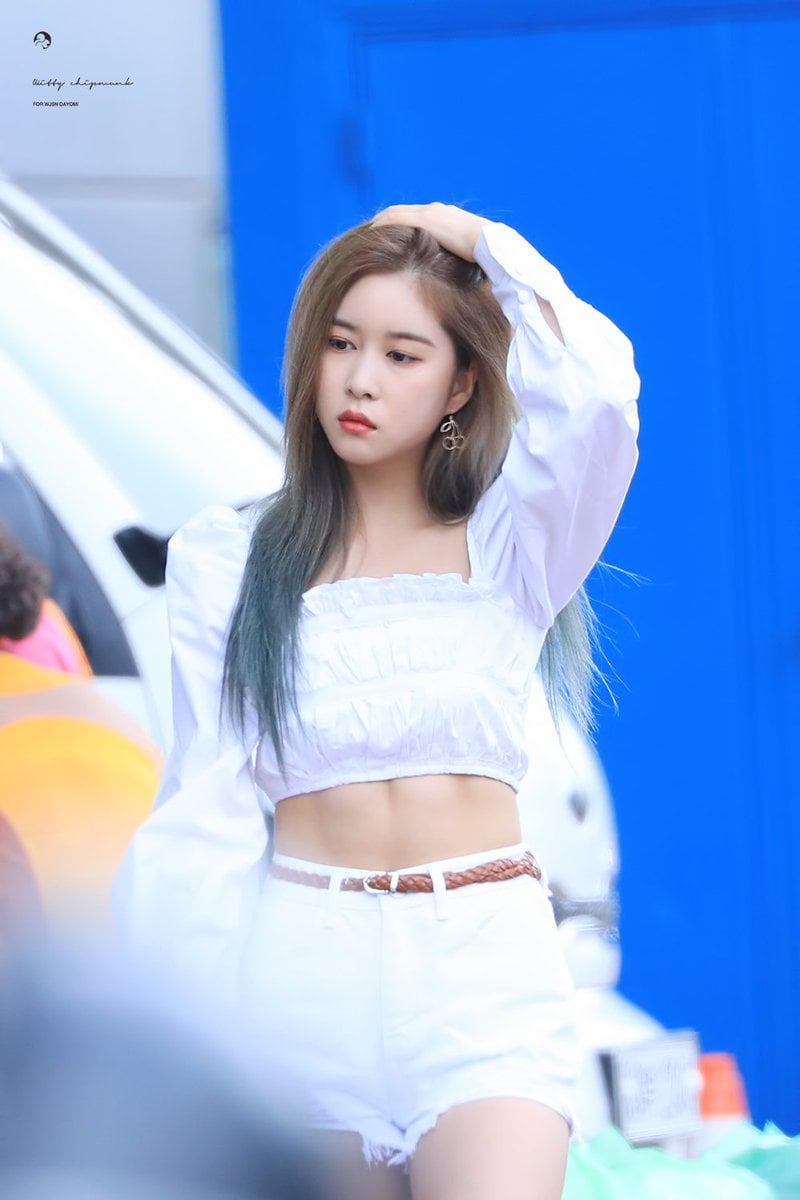 우주소녀 복근다영