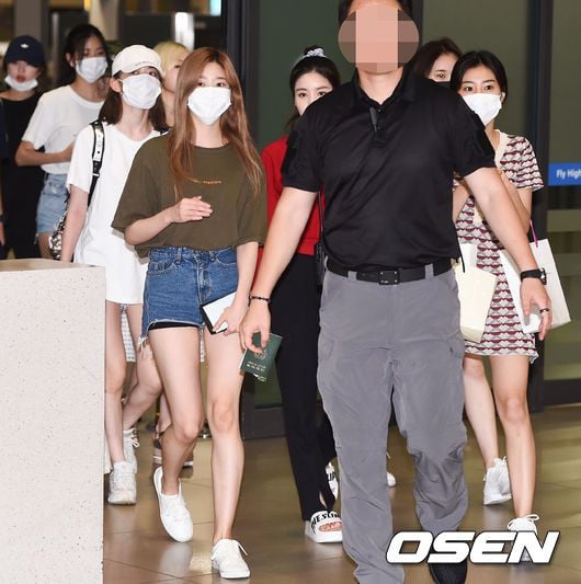 ]아이즈원 미야와키 사쿠라-김민주-권은비 공항