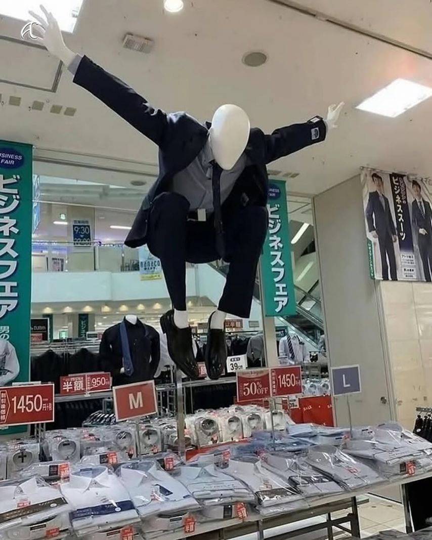 정장의 신축성을 설명하다 지친 의류 매장의 선택