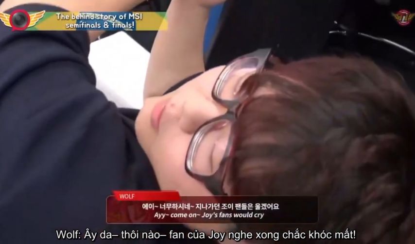 레드벨벳 맞추는 페이커..jpg
