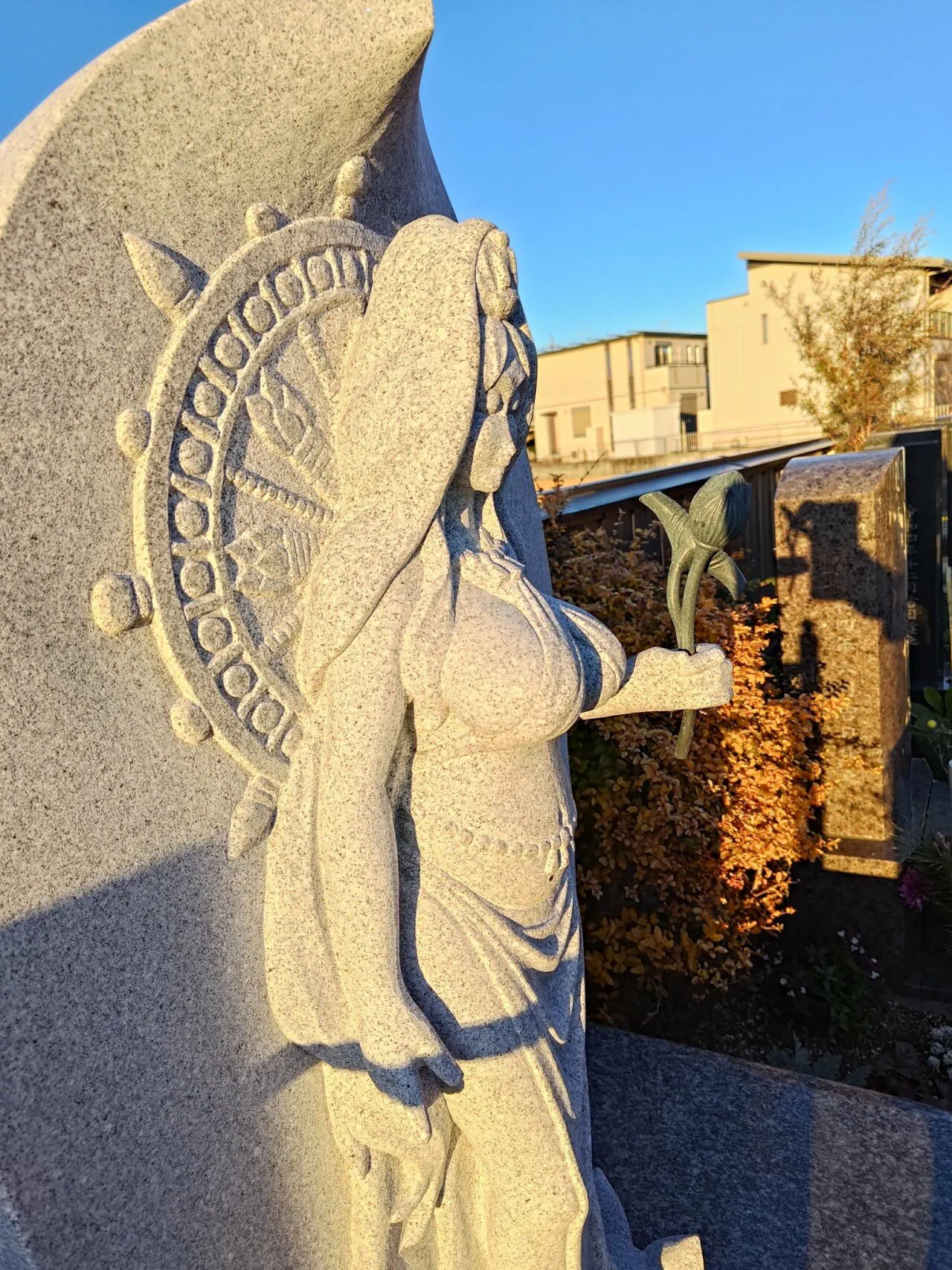 거유로 유명한 불상